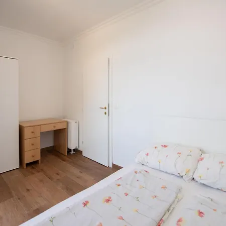 In With Seaview, Balcony, Air Condition, Wifi 5025-4 Lejlighed