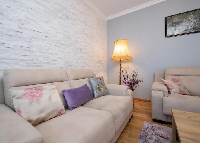In With Seaview, Balcony, Air Condition, Wifi 5025-4 * Ika