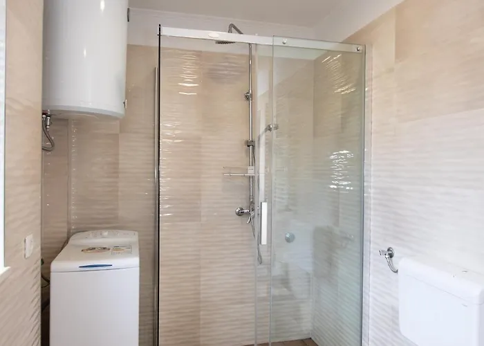 In With Seaview, Balcony, Air Condition, Wifi 5025-4 * Ika