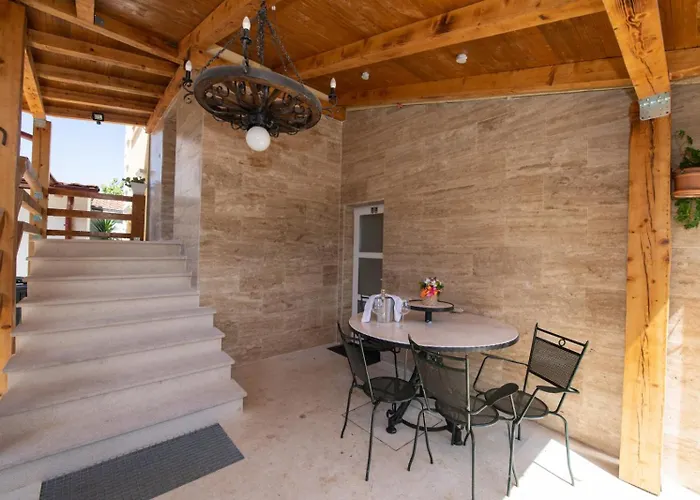 In With Seaview, Balcony, Air Condition, Wifi 5025-4 *