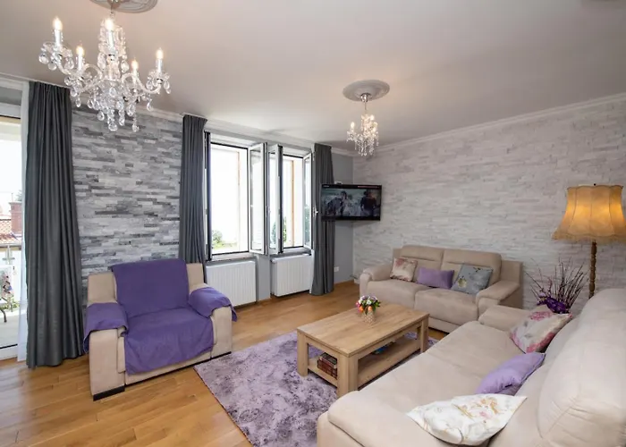 Lejlighed In With Seaview, Balcony, Air Condition, Wifi 5025-4 Ika
