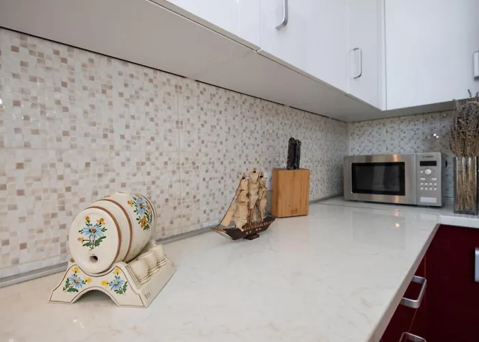 In With Seaview, Balcony, Air Condition, Wifi 5025-4 Lejlighed Ika